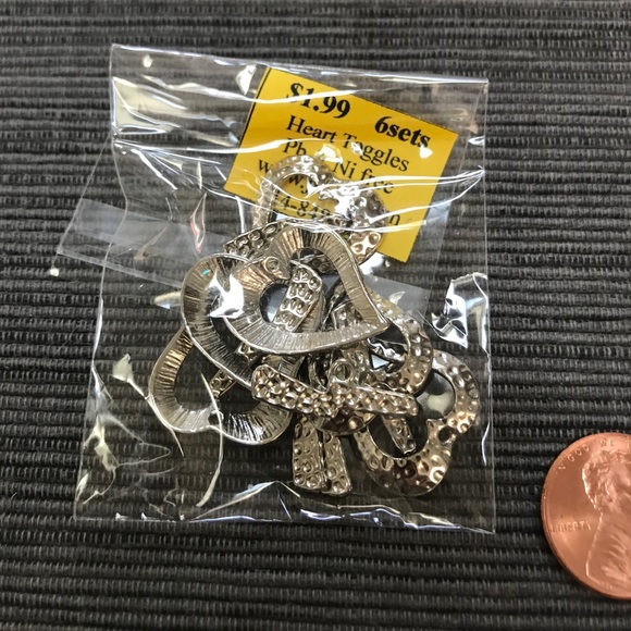 SILVER METAL HEART TOGGLE, FLOWER BEADS, BEAD CAPS - Picture 2 of 4